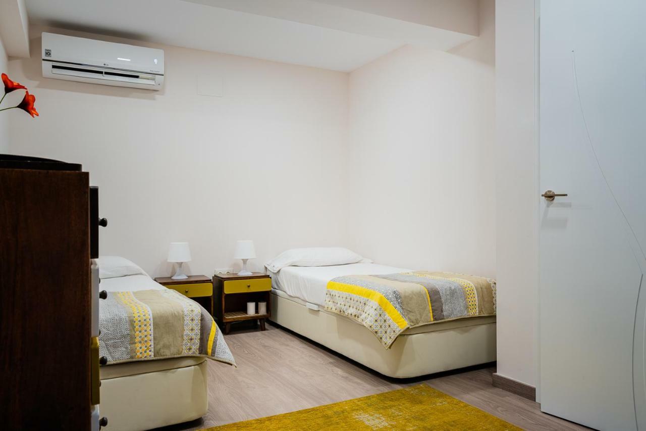 Exclusive Quietness In The Heart Of Madrid With Public Parking, Breakfast, 2 Bathrooms Bagian luar foto