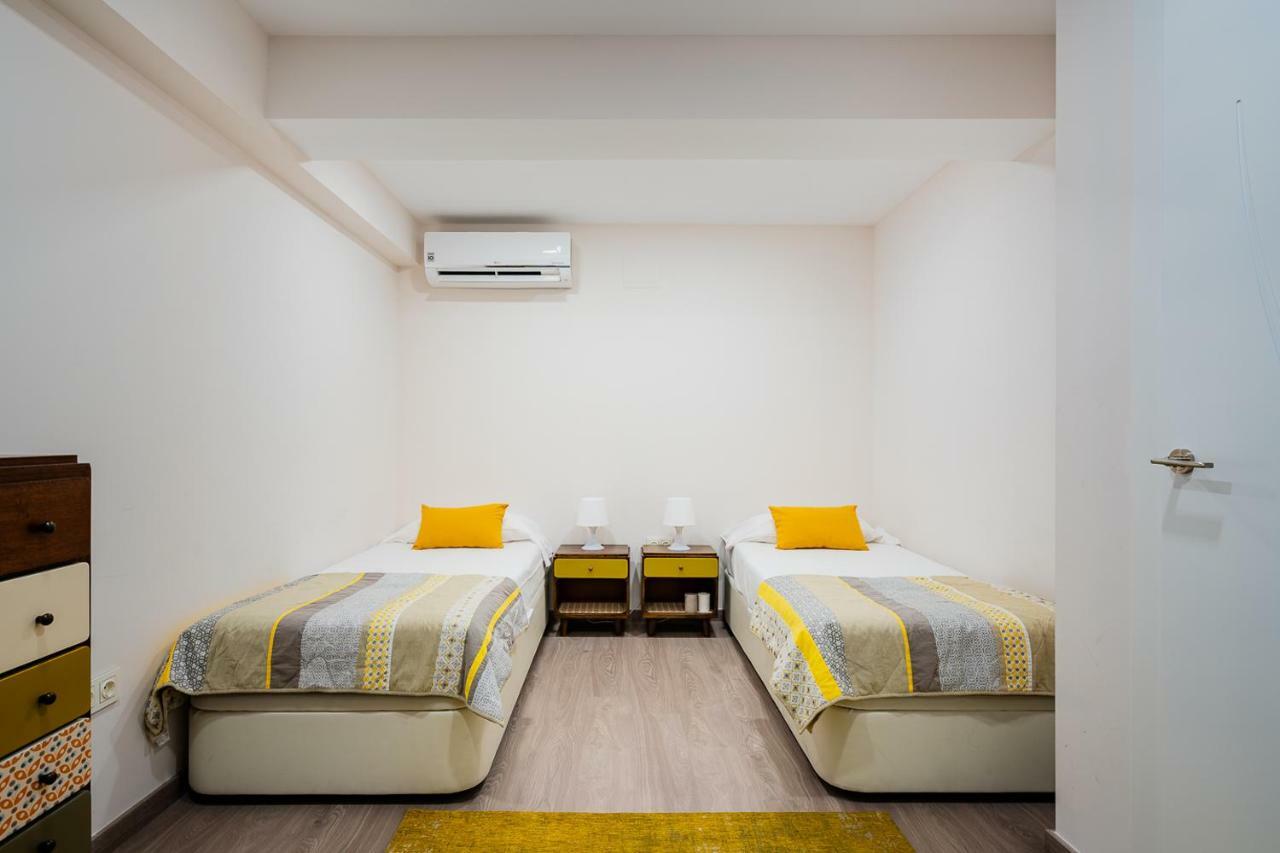 Exclusive Quietness In The Heart Of Madrid With Public Parking, Breakfast, 2 Bathrooms Bagian luar foto